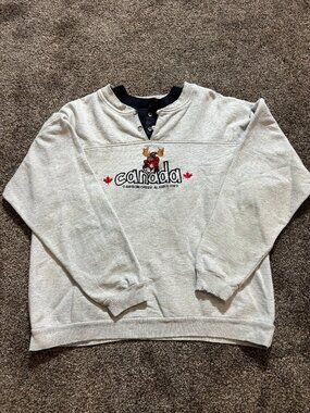 Canada Souvenir Sweatshirt Gray - Dawson Creek Alaska Hwy Embroidered